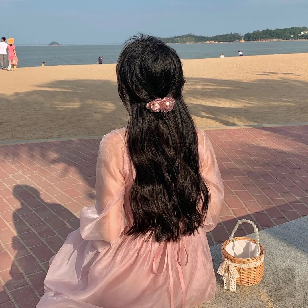 耳语 海报